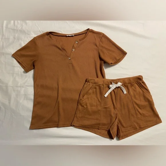 Ekouaer Women’s Waffle-Knit Loungewear Set with Pockets - Picture 2 of 5